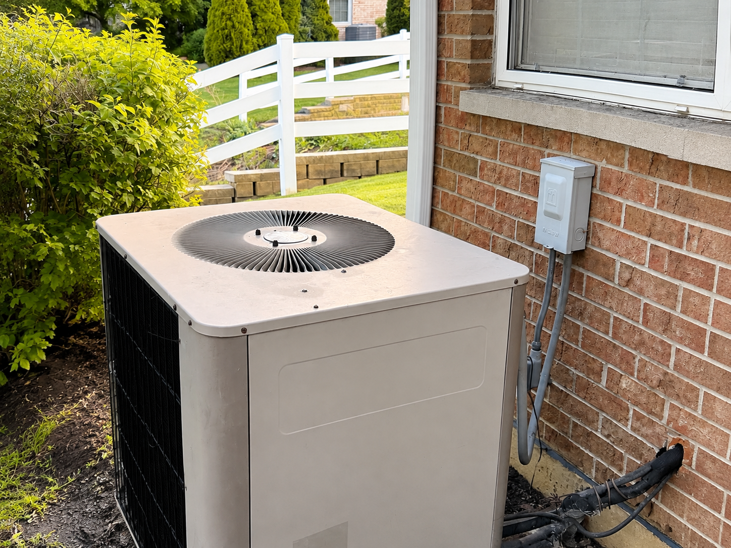 Residential central air conditioning unit